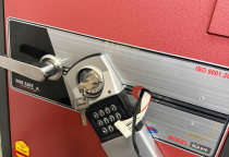 Két Sắt Không Mở Được | Hỗ Trợ Nhanh