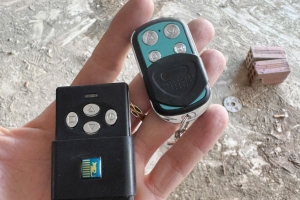 Remote cửa cuốn – Thiết bị điều khiển cho cửa tự động