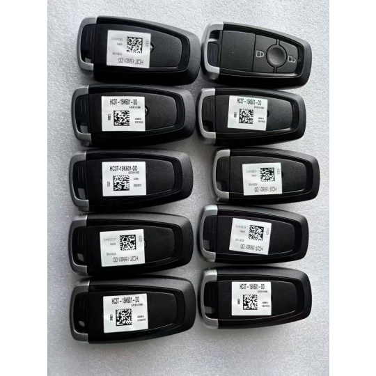 Chìa Khoá Smartkey Ford Everest